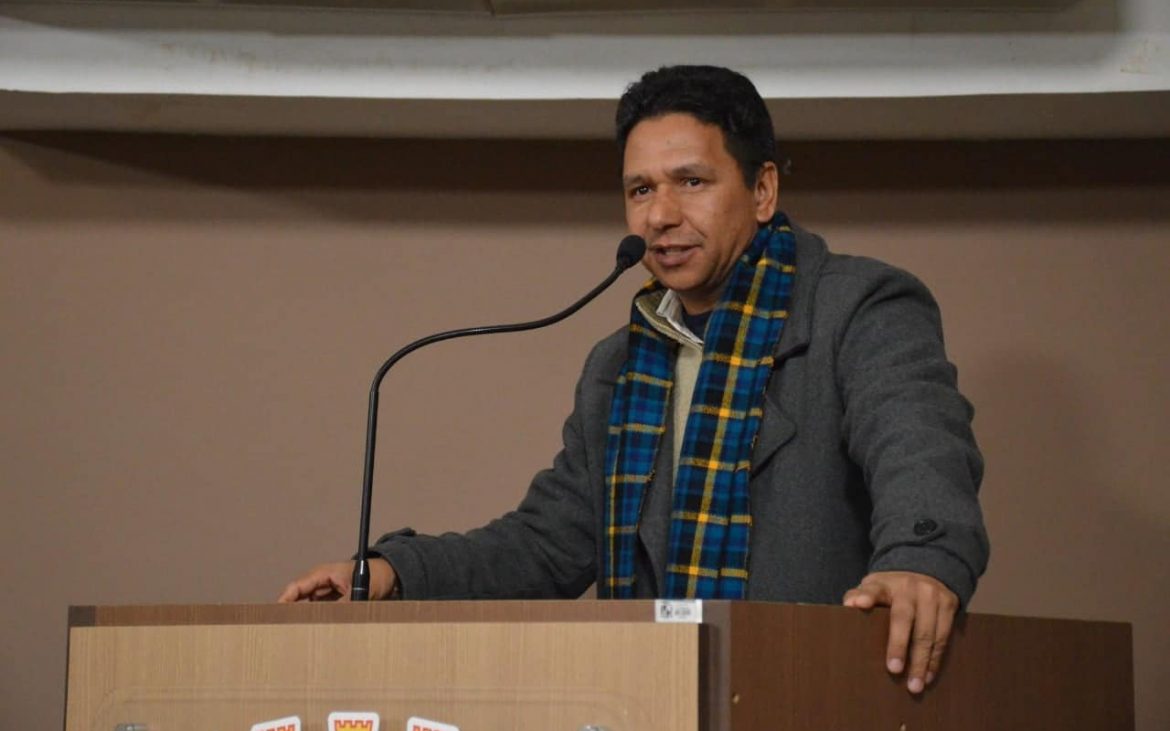 TRIBUNA LIVRE: SINDJUS ALERTA A SOCIEDADE SOBRE IMPORTÂNCIA DO TRABALHO DOS SERVIDORES DO JUDICIÁRIO