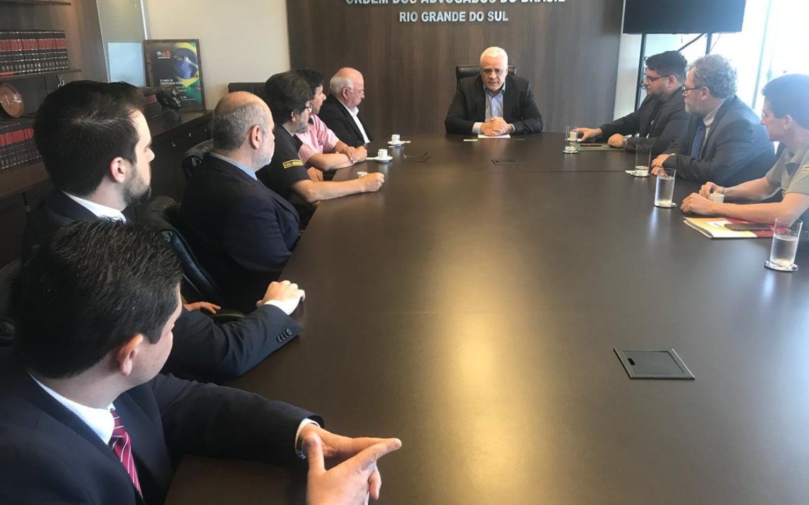 Presidente da OAB convida lideranças das entidades para debate sobre a greve no Judiciário