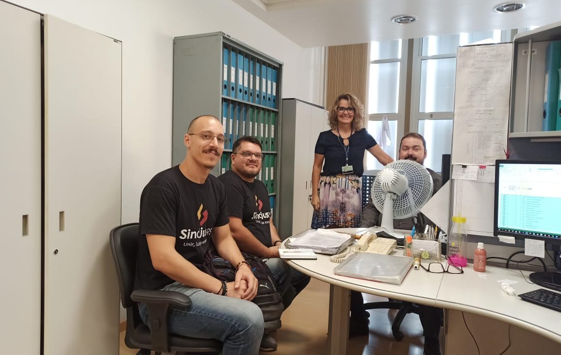 Trabalho sindical: dirigentes acompanham estudos para remoções junto ao Tribunal e projeto que reduz prazos na ALRS