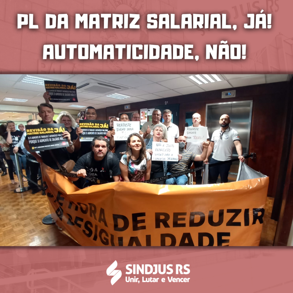 Servidores do Judiciário marcam presença na ALRS contra a automaticidade