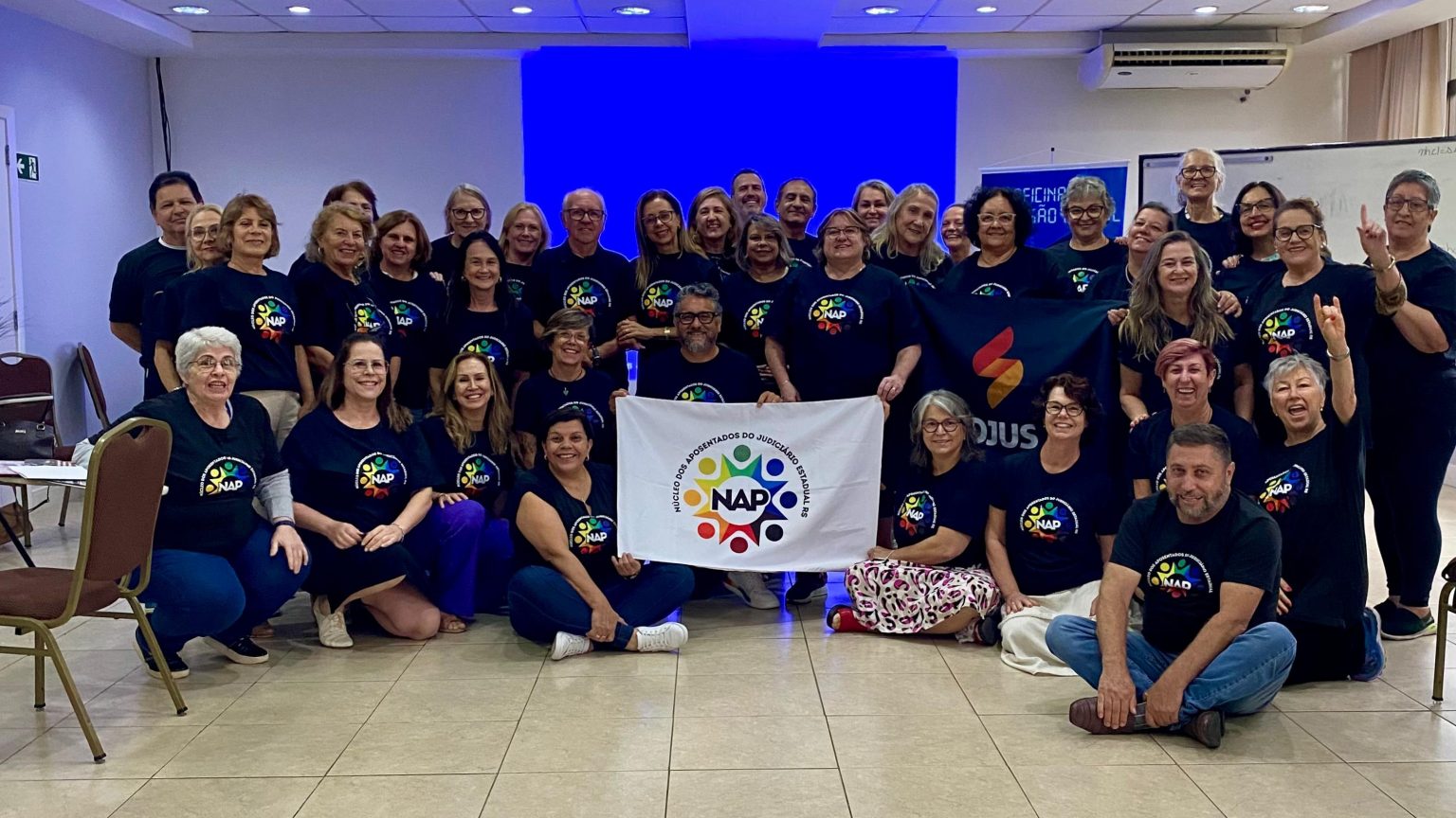 Novo Hamburgo recebe Oficina de Inclusão Digital que introduz aposentados no uso das novas tecnologias